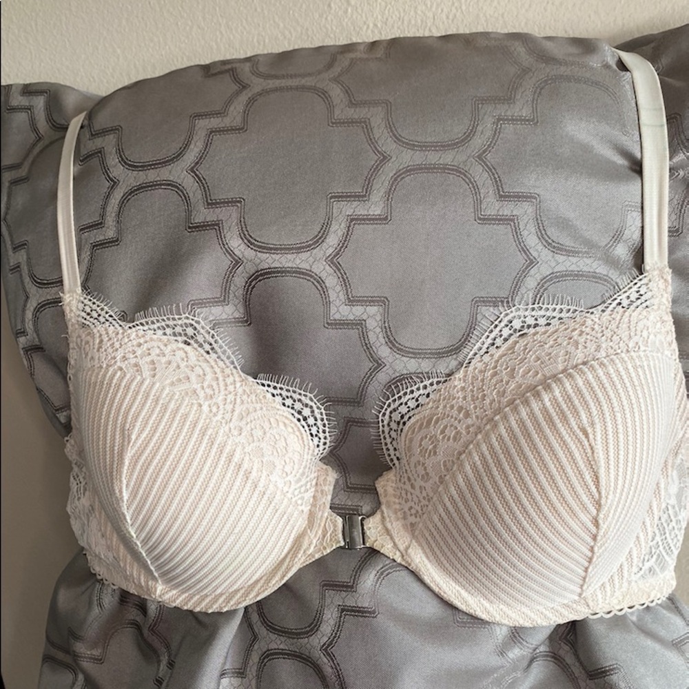 36C Dream Angels Lace Bra by Victoria’s Secret